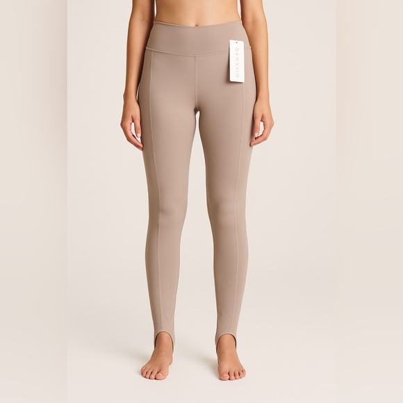 Danskin Women's Beige High Rise Leggings Size Large- Moisture Wicking - Picture 1 of 7